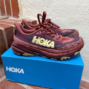 Hoka Women’s Speedgoat 6 size 7.5